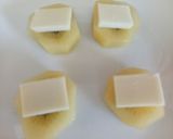 A picture of step 2 of Kiwi cheesy parcels.