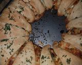 A picture of step 5 of Chicken brunch ring.