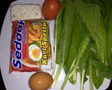 Foto langkah ke 1 dari resep Kari special (mie instant).