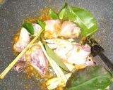 Foto langkah ke 5 dari resep Ayam Goreng Bumbu Ungkep.