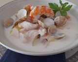Foto del paso 5 de la receta: Gazpachuelo malagueño con marisco y lactonesa