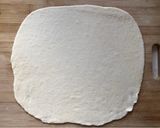 Vékony, ropogós pizza recept fázis 10 fotója