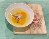 รูปขั้นตอนการทำที่ 1 ของ ไข่เจียวปูอัด เมนูไข่ ep 19