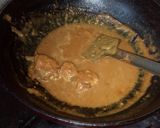 A picture of step 14 of Yellow irani chicken.