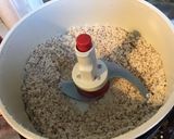 Une image de l'étape 8 de Gâteau crâne aux pêches de vigne et amandes.