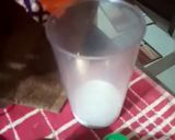 A picture of step 3 of Brownie shake.
