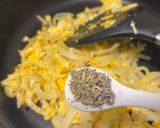 普羅旺斯巡禮～洋蔥炒蛋的食譜步驟3照片