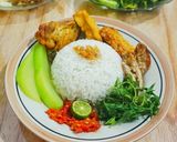 Foto langkah ke 7 dari resep Nasi Tempong Khas Banyuwangi.