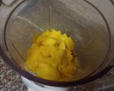 Foto del paso 1 de la receta: Licuado de durazno, chía y mango 🍑🥭 :)