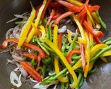 A picture of step 4 of Shrimp Chowmein.