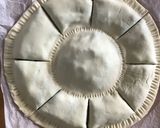 Foto del passaggio 4 della ricetta Sfoglia girasole ricotta e spinaci