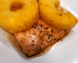 Foto del paso 7 de la receta: Salmón en salsa de piña