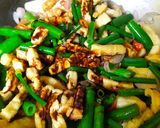 Foto langkah ke 5 dari resep Tumis tahu tempe & bunga bawang.