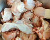 A picture of step 1 of Chicken Biryani 😋😋.