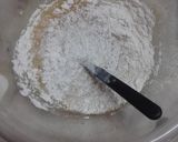 Foto del paso 2 de la receta: Budín de naranja con aceite y frutas secas y abrillantadas para Navidad