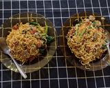 Foto langkah ke 5 dari resep Mie Goreng.