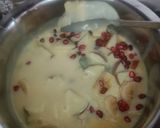 A picture of step 4 of Fruit Custard.
