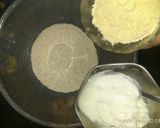A picture of step 1 of Oats chilla.