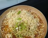 Foto langkah ke 7 dari resep Mie Rebus Tanggal Tua.