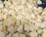 Foto del paso 2 de la receta: Empanada de pollo y manzana