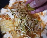 Foto langkah ke 3 dari resep Sundubu Jjigae (Sup Tahu Pedas).