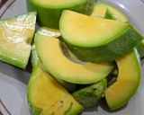 Foto langkah ke 1 dari resep Avocado Chocolate Dessert.