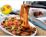 Foto langkah ke 6 dari resep Kwetiauw Goreng enak ala Rumahku .