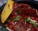 Foto langkah ke 5 dari resep Tumis kulit melinjo cumi pete.