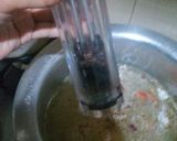 A picture of step 7 of Cream of spinach soup with herb toast.