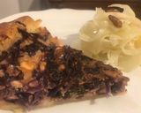 Foto del passaggio 4 della ricetta Torta di sfoglia con cavolo viola