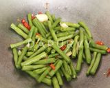 Foto langkah ke 2 dari resep BUNCIS Bawang Saus tiram.