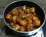 A picture of step 2 of Masala pav.