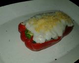 Foto del paso 2 de la receta: Morrón relleno con bastóncitos de zanahoria