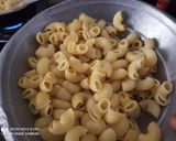 A picture of step 1 of Macaroni in Mushroom and bell pepper sauce.