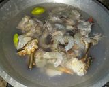 Foto langkah ke 2 dari resep Seafood (cumi, udang dan kepiting) saus padang.