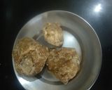 A picture of step 3 of Jaggery rice gur wale chawal.