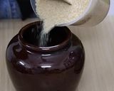 Hình bước làm 2 của món Hướng dẫn làm trà sữa tại nhà cùng Ô long Tứ Qúy