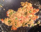 Foto langkah ke 4 dari resep Cumi Goreng Telor Asin.