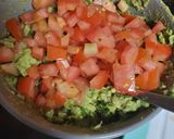 Foto del paso 2 de la receta: Guacamole a la mexicana