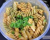 A picture of step 6 of Tricolour pasta salad.