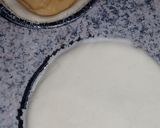 A picture of step 5 of Chicken Peri-Peri Pies.