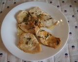 Foto del paso 2 de la receta: Pechugas maceradas con limón, ajo y perejil. Y una ensalada