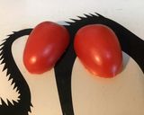 Une image de l'étape 4 de Souris de tomates sur champ de carottes (anchois,câpres, algues et melfor).