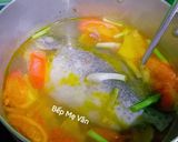 Hình bước làm 4 của món Canh cá dìa nấu thơm cà chua