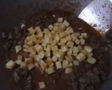 Foto langkah ke 4 dari resep Ati Sapi Kentang Bumbu Rendang.