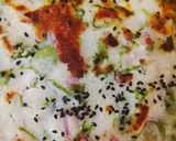 A picture of step 2 of Rice flour chila.