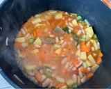 A picture of step 3 of Minestrone.