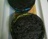 A picture of step 6 of Choco lawa cake.
