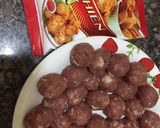 Hình bước làm 2 của món Cho bé món thịt viên chiên giòn với sốt miso