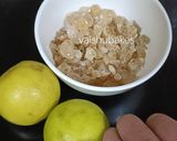 A picture of step 2 of Badam Pisin Lemonade.
